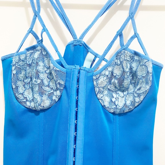 Unique Marciano Multi Strap Lace Blue Corset XS - Picture 3 of 9